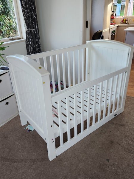 Touchwood 4 in 1 cot62863845251457111