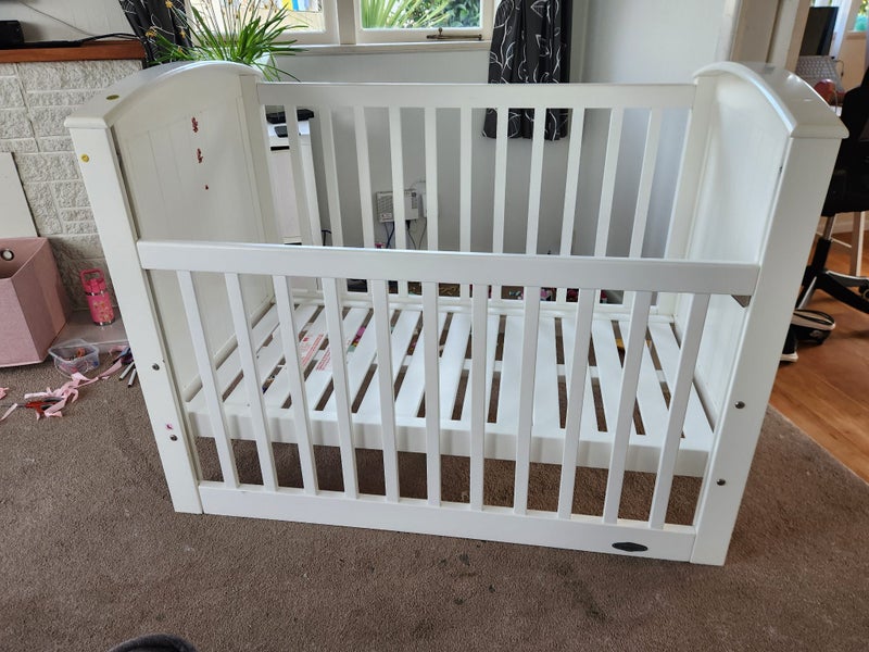 Touchwood 4 in 1 cot62863845251457114