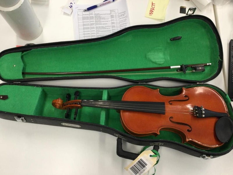 Wooden violin Carousel 1