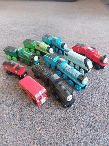 Wooden train set & vehicles.62933725386243112