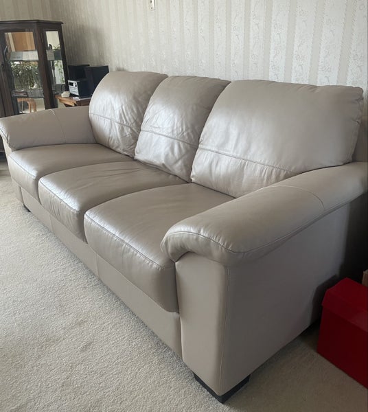 Three Seater Leather Couch628638521585931122