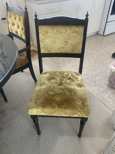Round Dining Table and Chairs62863852169475114