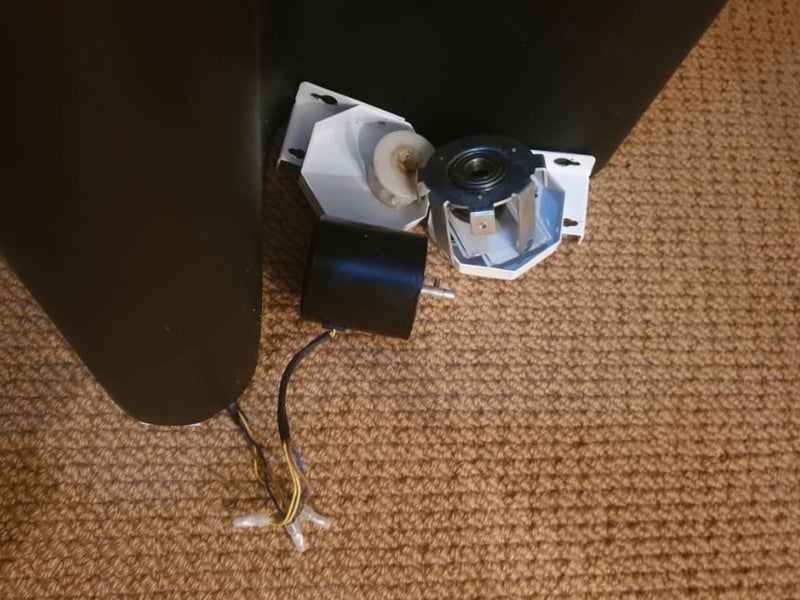 Projector Screen electric 100 inch Elite Screens ** NOT WORKING ** Carousel 4