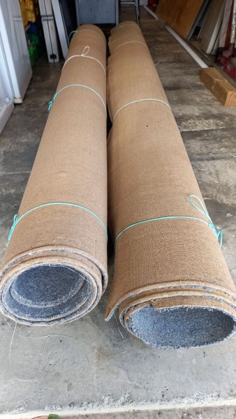 Two x carpet pieces Carousel 2