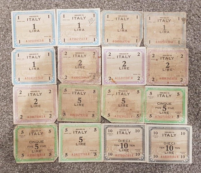 Italian banknotes as shown Carousel 2