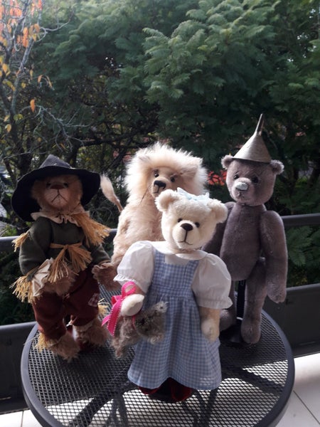UNIQUE ONE OF A KIND WIZARD OF OZ TEDDY BEARS COMPLETE SET MADE IN MOHAIR Carousel 2