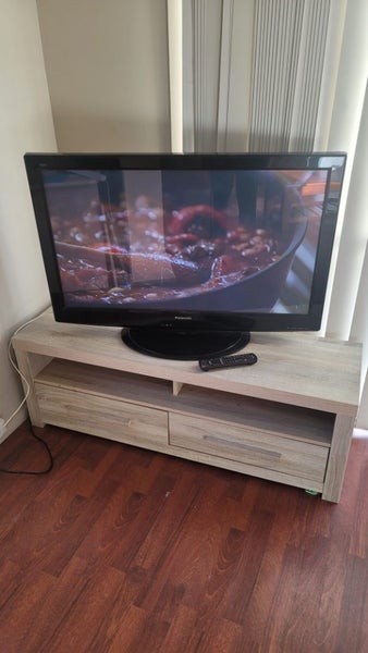 Panasonic plasma TV 42inch with remote Carousel 1