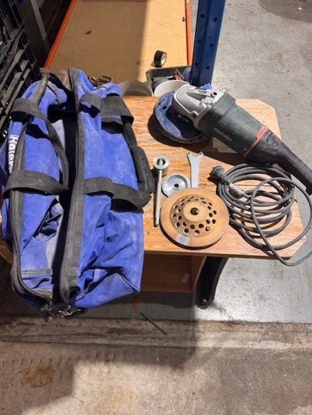 Matabo W 24-230 MVT Angle Grinder & Attachments Carousel 1