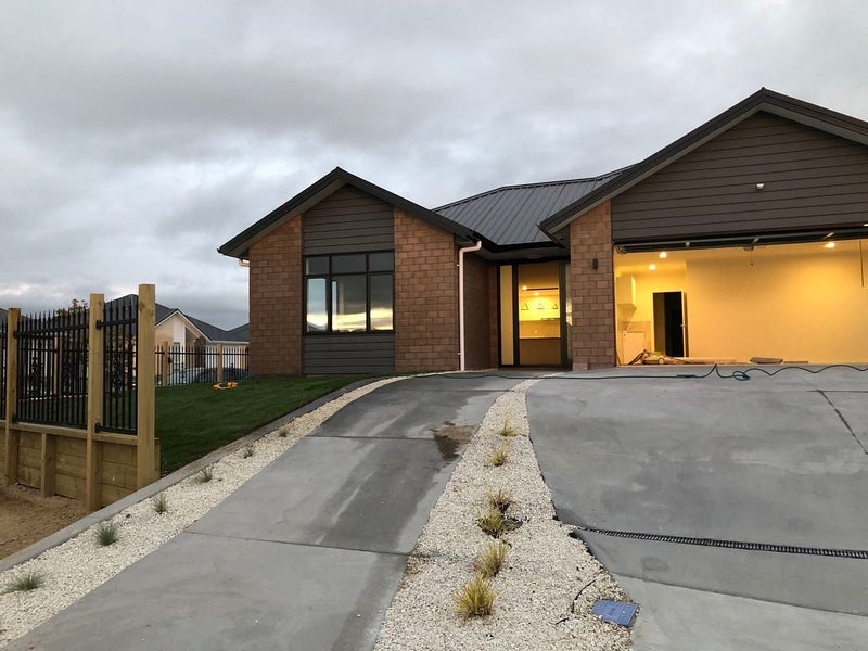 Image 1 of 21