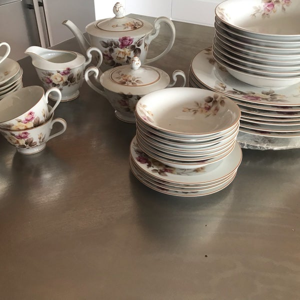 Antique Noritake Dinner set: 8 piece62863237113731111