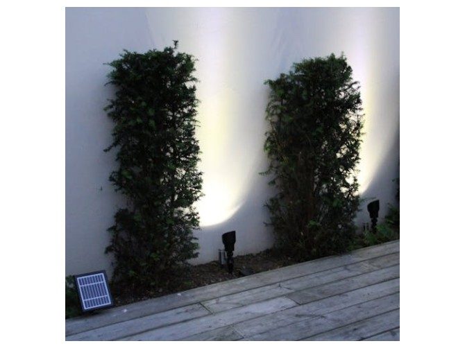 Solar Spot Lights Garden 12 LED 84 Lumen Carousel 2