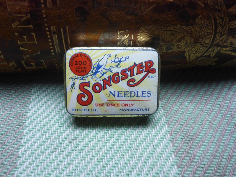 Vintage Gramophone Needles Tin Packet Songster Loud Tone Needles Tin Carousel 1