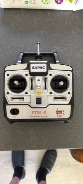 RC Transmitter x2 Carousel 4