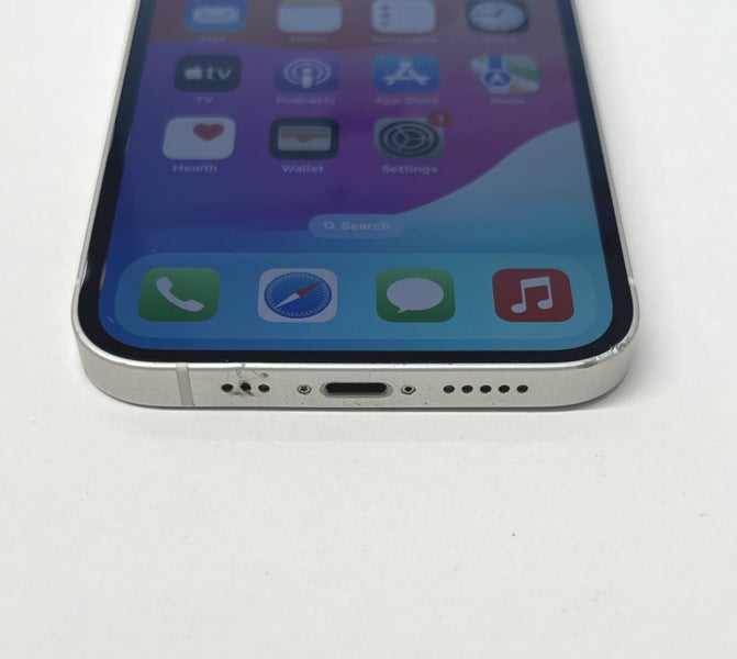 DT Deal! iPhone 12 64GB White Carousel 8