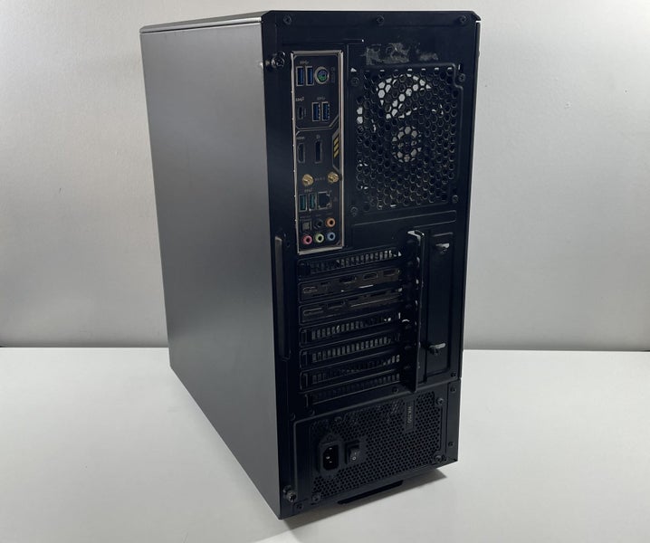 Custom Gaming Computer62863222412674112