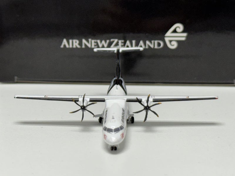 Air New Zealand ATR 72-600 1:400 Carousel 2