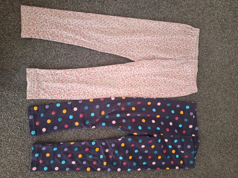 Pants bundle of 4 girls size 5 jeans & leggings Carousel 3