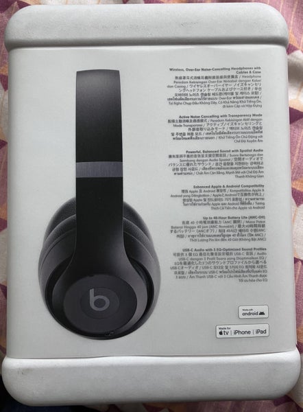 Brand New Beats Studio Pro Wireless Headphones - Black62864729869954113