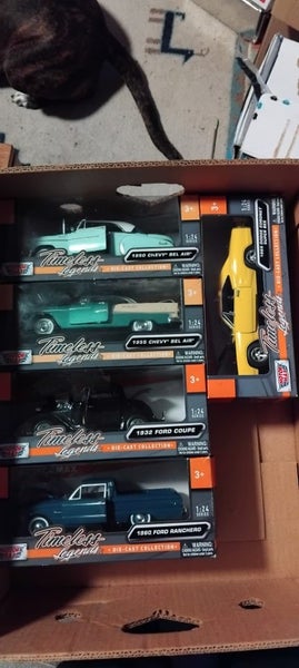 Timeless legends 1:24 scale diecasts62863240285571113
