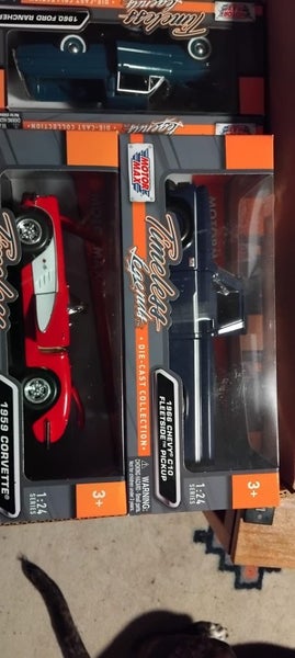 Timeless legends 1:24 scale diecasts62863240285571114