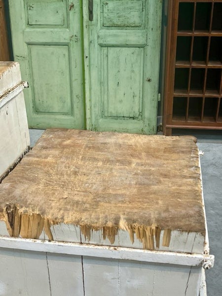 Original Hungarian Chopping Block Carousel 3