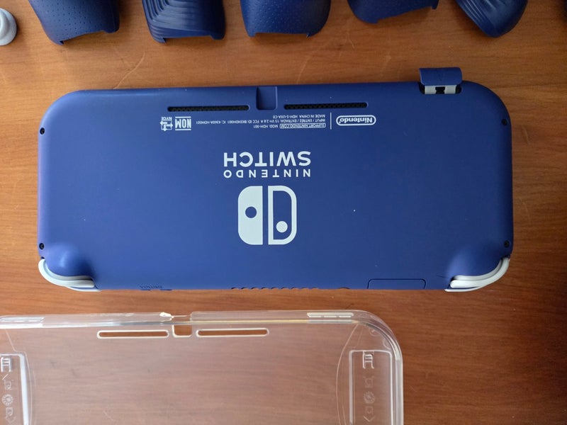 Nintendo Switch Lite with Skull & Co hardcase and cover62865823349635112