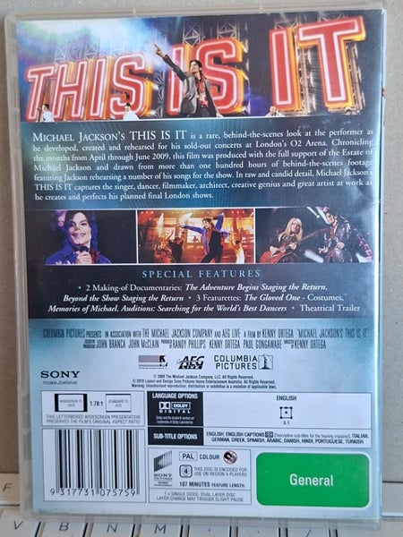 Michael Jackson – This Is It Carousel 2