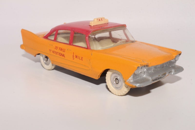 Dinky Toy - One of Many I'm Listing - Plymouth Plaza Taxi Carousel 1