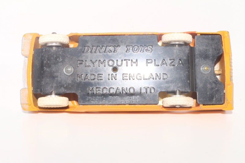 Dinky Toy - One of Many I'm Listing - Plymouth Plaza Taxi Carousel 7