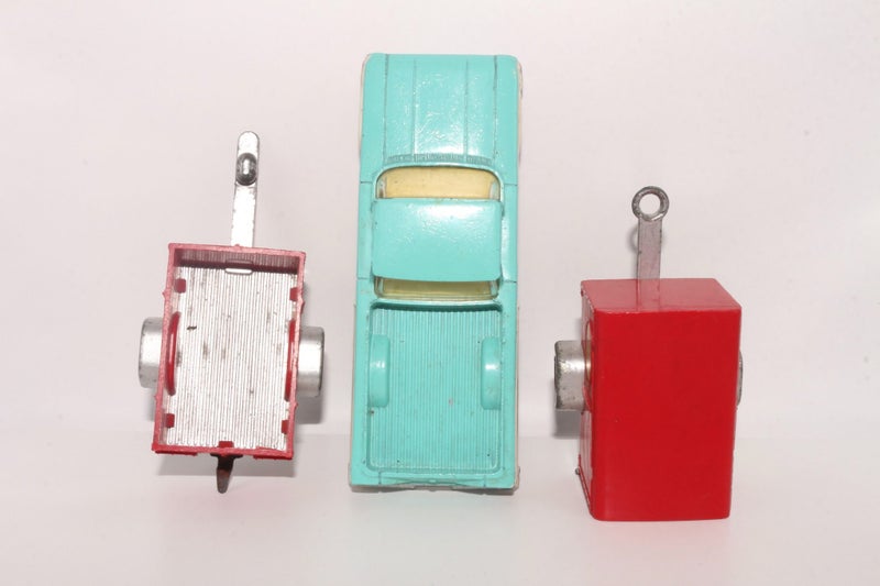 Dinky Toy - One of Many I'm Listing- 448 - Chevrolet Impala Pick Up and Trailers Carousel 8