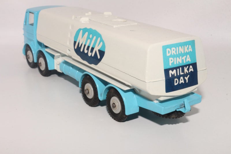 Dinky Toy - One of Many I'm Listing- Leyland Octopus Milk Tanker Carousel 2