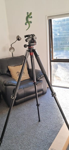 Tripod Manfrotto 05562931716979331116