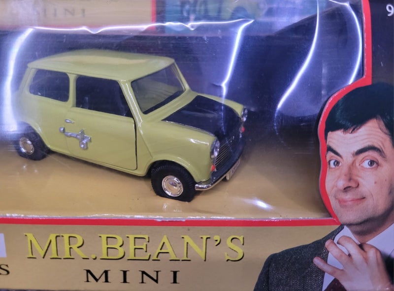 Mr Bean's Mini - Corgi 96011 (1994)62863241091713112