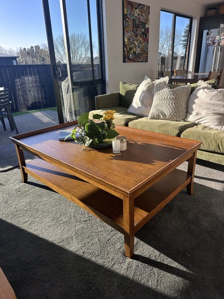 Custom Solid Oak Coffee Table – Extra Large & Built to Last628638523354911111