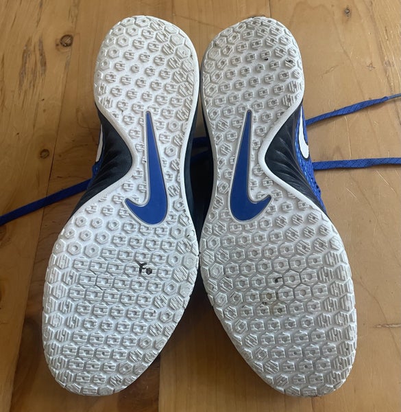 NIKE - BLUE / BLACK HYPERLIVE US10.5 (2ND HAND) VERY GOOD CONDITION. Carousel 2