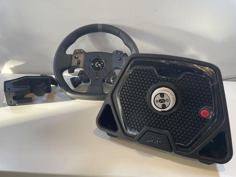 Logitech G Pro Racing Wheel Carousel 1