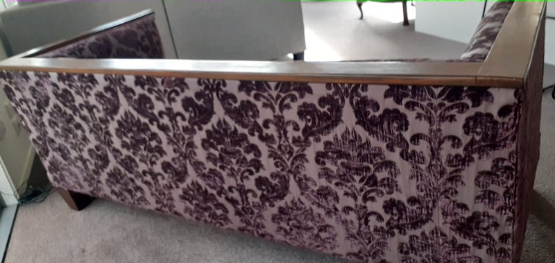 OLD VINTAGE COUCH62863844551427113