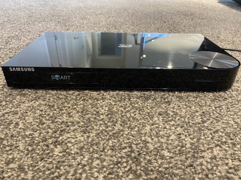 Samsung BD-F6500 3D Blu-Ray Disc Player (not working) Carousel 1