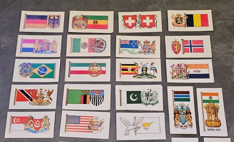 Brooke Bond Tea - Flags & Emblems of The World. 37 Flags/Emblems. Carousel 6