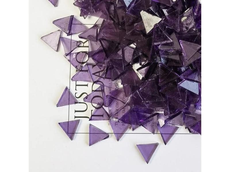 115g/4oz Approx. 190pcs Triangle Translucent Mica Mosaic Tiles For DIY Carousel 1