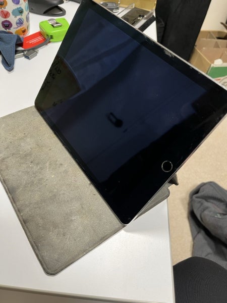 iPad Air 2 128GB Wi-Fi and Cellular - Finish my minor repair job Carousel 2