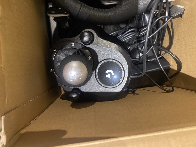 **Logitech G920 Driving Force Racing Wheel Full Set**62863851089538112