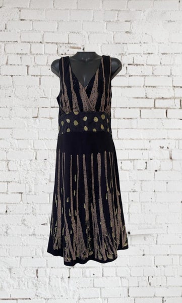 David Pond Black & Gold Dress – Size 12 | Polka Dots & Stripes | V-Neck64447288586113110
