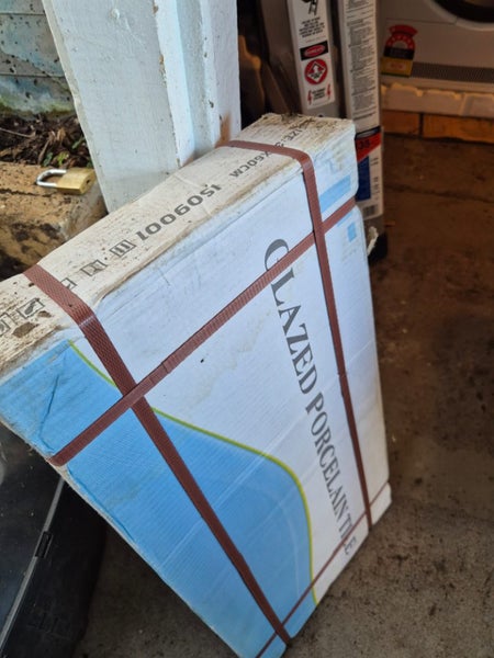 Glazed porcelain tiles - random assortment Carousel 2