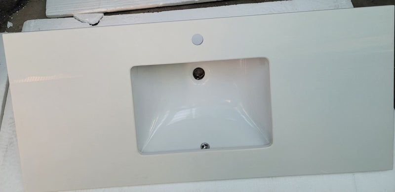 Engineered stone vanity top white 120cm Carousel 1