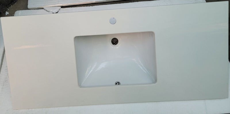 Engineered stone vanity top white 120cm Carousel 2