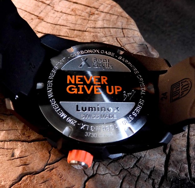 LUMINOX * * * $1 RES * * *62863231352962111
