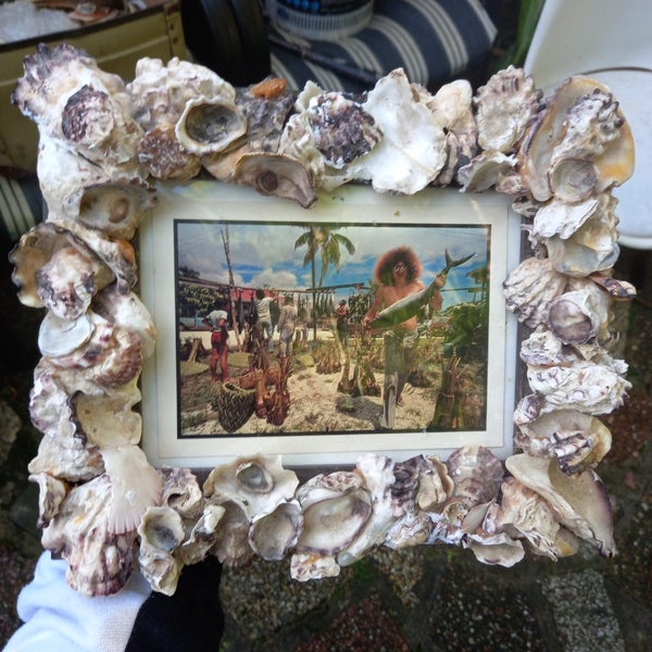 Pacifica Shell frame with Island Market picture Carousel 3
