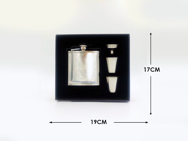 Plain stainelss steel Hip Flask Gift Set Carousel 1
