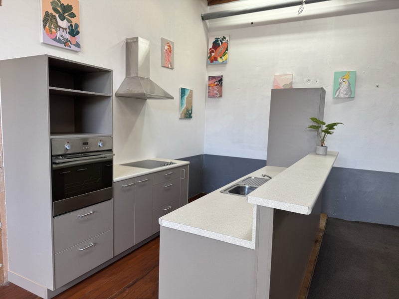 Used Kitchen Carousel 1